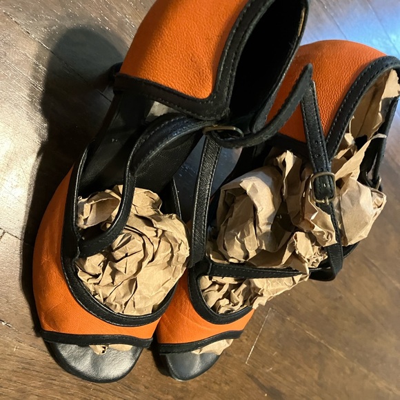 Handmade Leather Orange and Black Tango Heels Size 8 - Picture 2 of 9